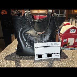 Coach Tote with Horse and Carriage